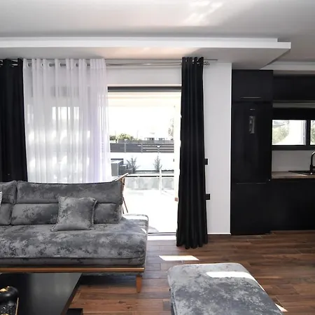 Mamica Luxury 度假居 *